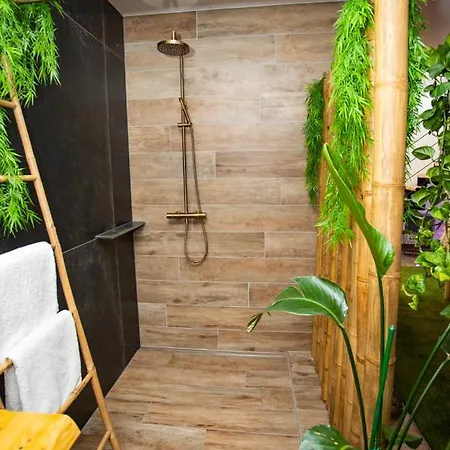 L'evasion Loveroom Love hotel *