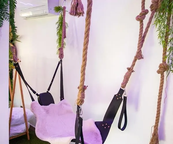 L'evasion Loveroom *